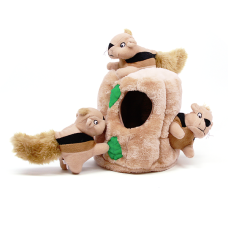 Outward Hound Plyšové Puzzle Veverky v pařezu  Medium